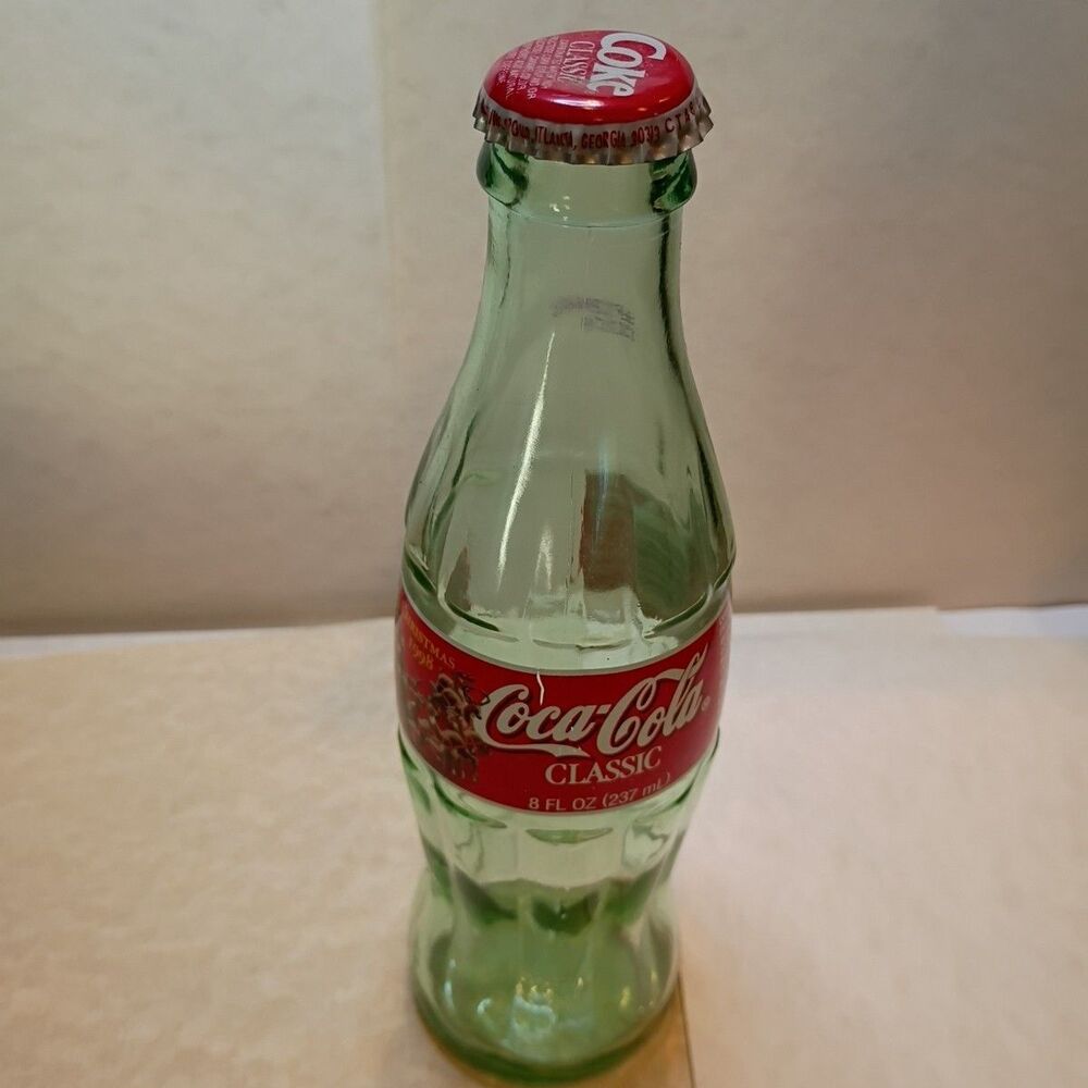 Christmas 1998 Coca Cola Classic Glass Bottle 8 FL OZ opened